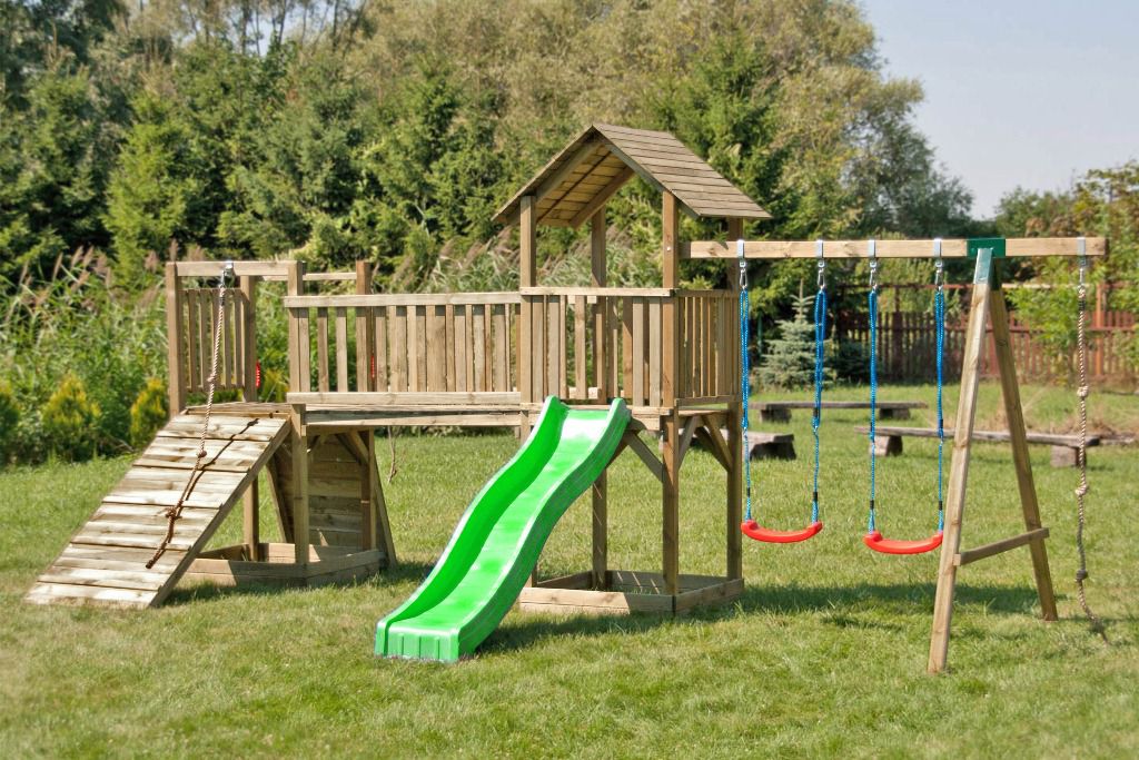 Torretta gioco con due torri, incl. scivolo a onde, altalena doppia e corda da arrampicata