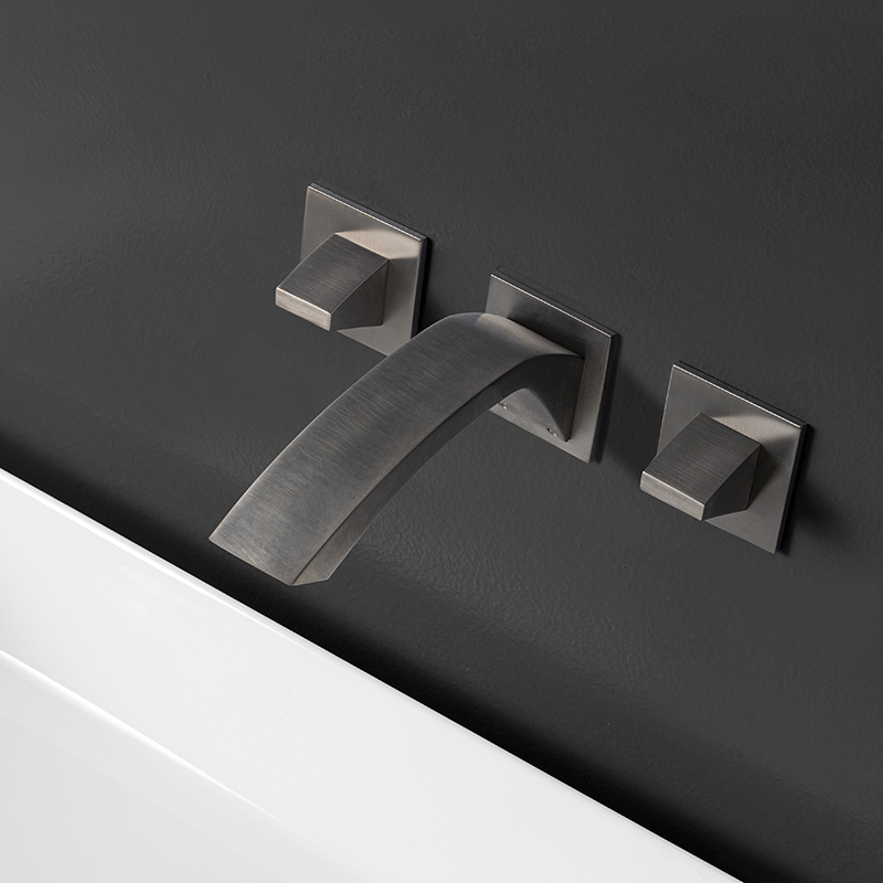 Miscelatore a tre fori a muro per lavabo Archè Treemme