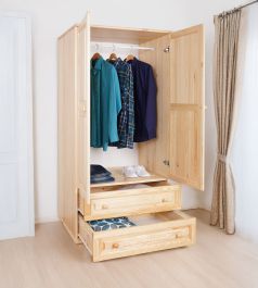 Armadio "010", pino massiccio, finitura naturale - 190 x 80 x 60 cm (h x l x p)