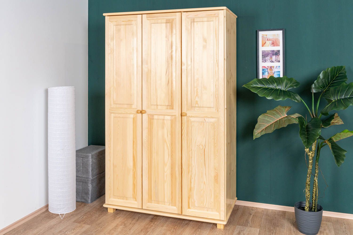 Armadio "016", pino massiccio, finitura naturale - 190 x 120 x 60 cm (h x l x p)