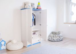 Armadio "003", pino massiccio, laccato bianco/blu - 160 x 90 x 60 cm (h x l x p)