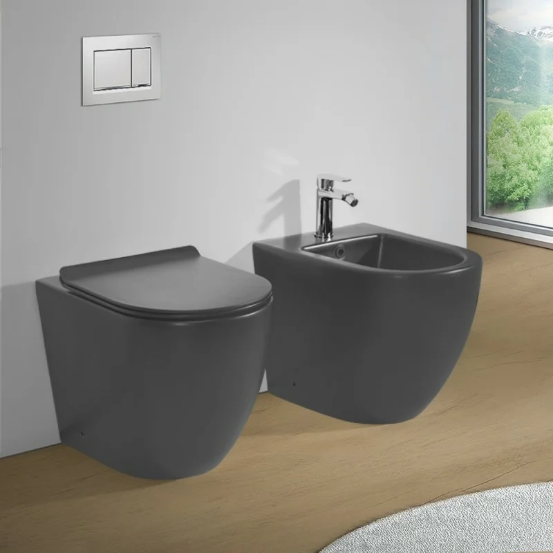 Sanitari Filomuro in ceramica grigia opaca con copriwc e scarico a tornado Tokyo